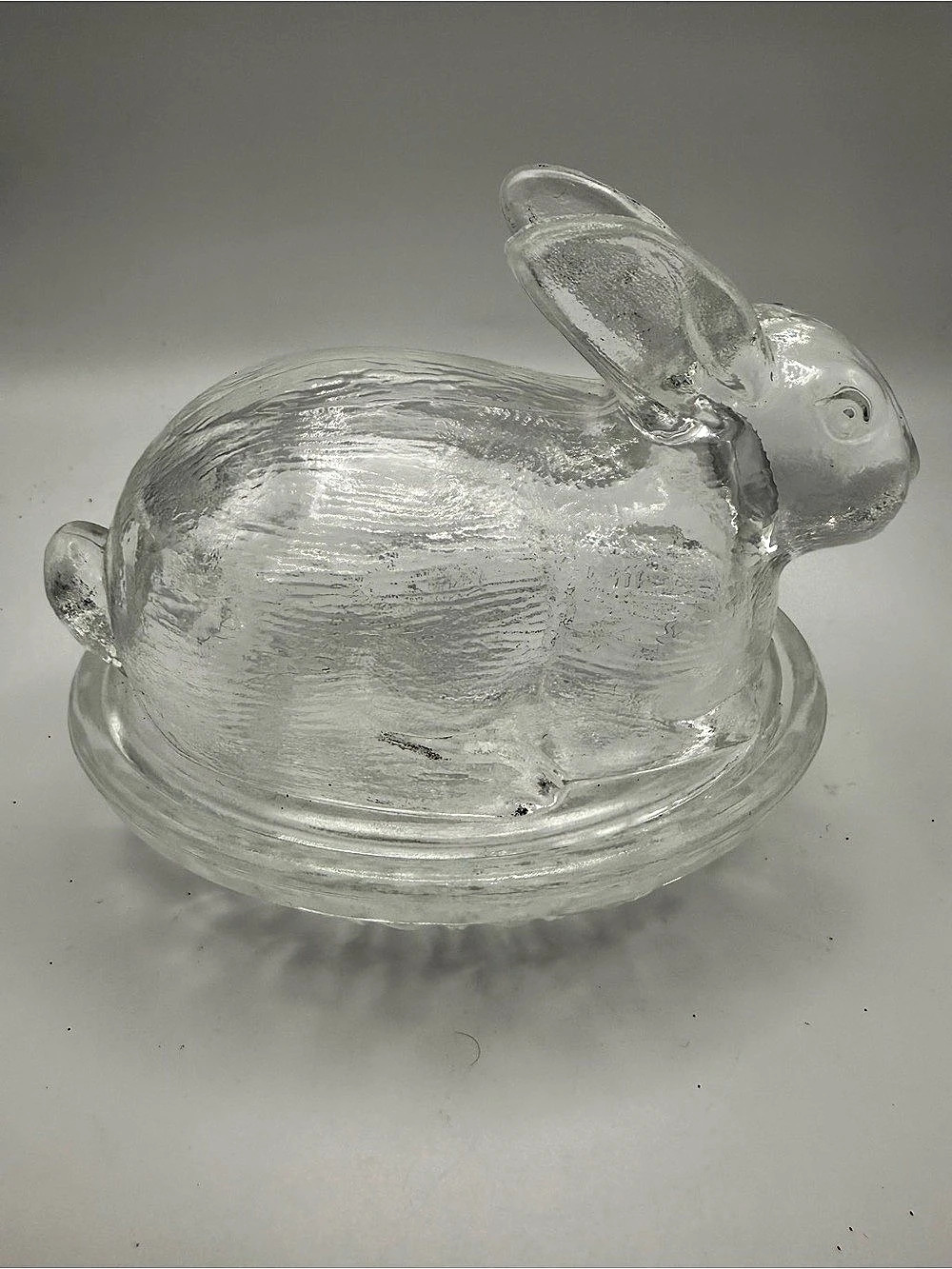 Vintage L.E. Smith Clear Glass Bunny Rabbit on Nest Covered Candy Dish 5.5”